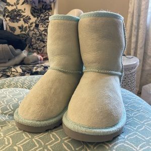 Girls classic mint green/light blue Ugg boots